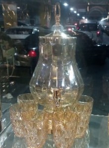 إبريق زجاجي مخصور مزخرف + 6 كاسات